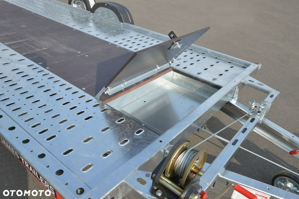 Brian James Trailers LAWETA BRIAN JAMES TRAILERS A TRANSPORTER 5M X 2.0M - 5