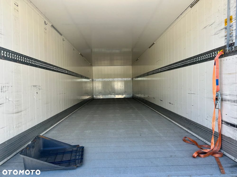 Mercedes-Benz ANTOS 2527 6X2*4 EURO6 BOX L-9700mm - 7
