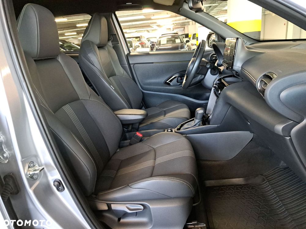 Toyota Yaris Cross Hybrid 1.5 Adventure 4x4 - 12