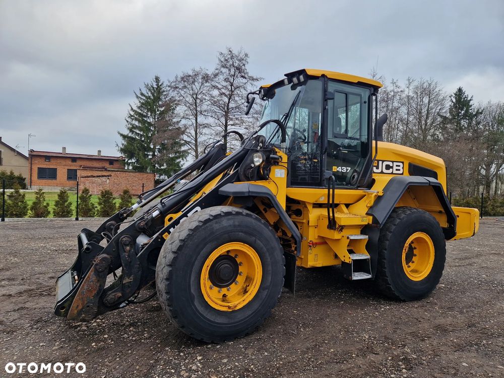 JCB 437 HT - 1
