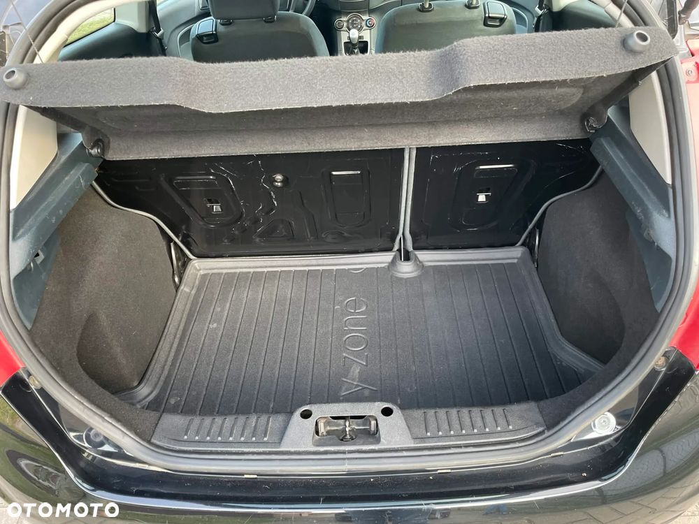 Ford Fiesta 1.4 Titanium - 11