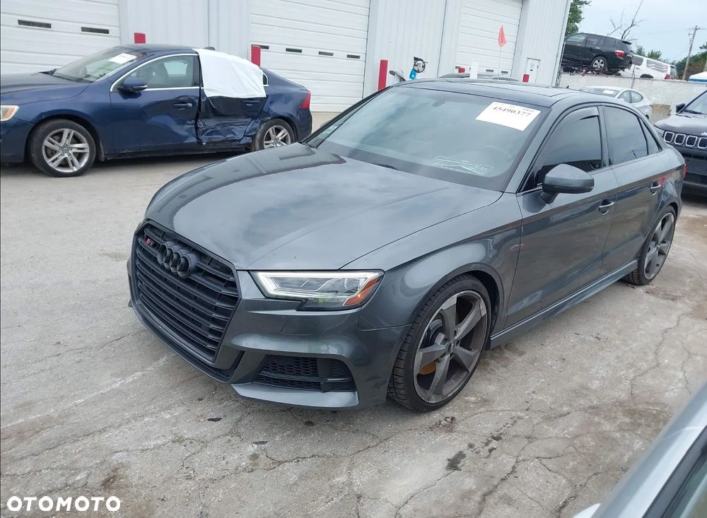 Audi S3 - 1