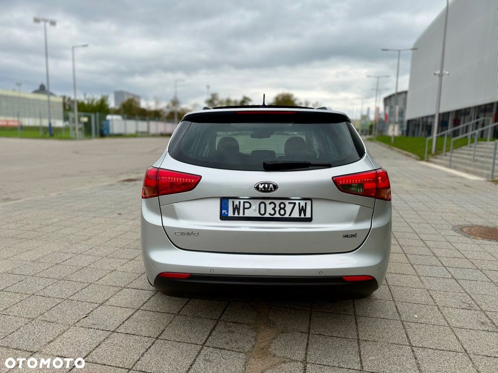 Kia Ceed 1.6 CRDi 128 Platinum Edition - 5