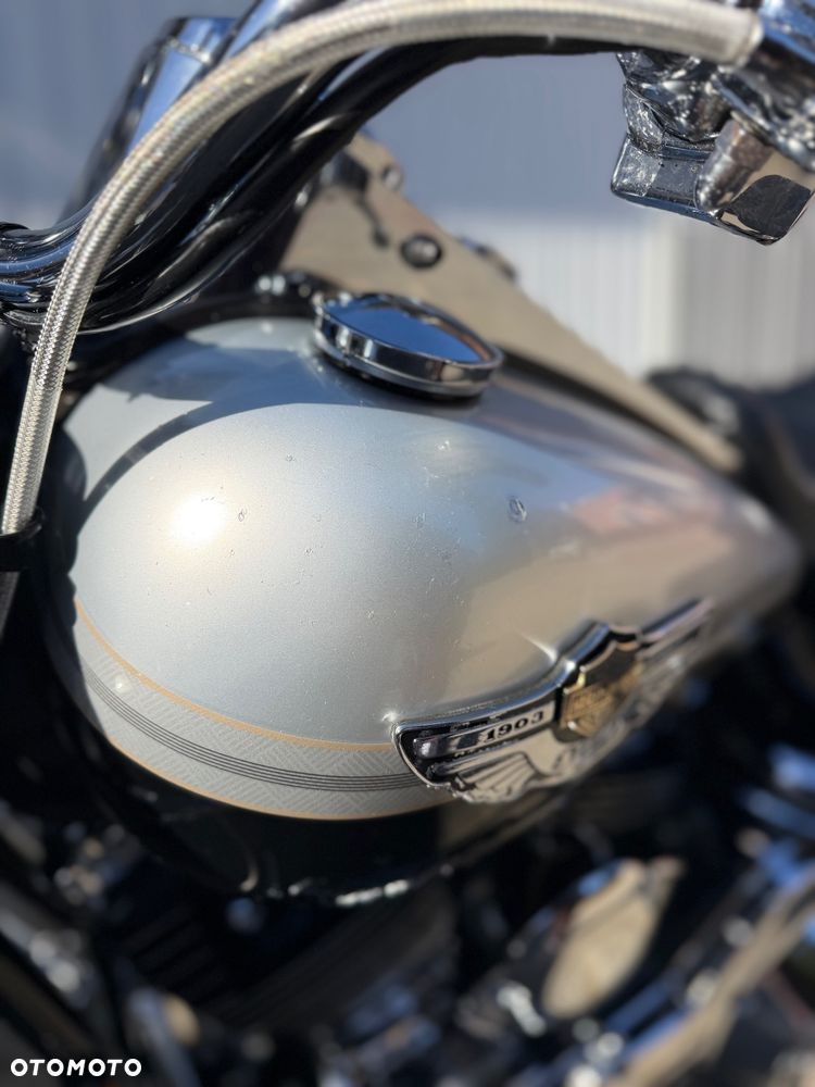 Harley-Davidson Touring Road King - 26