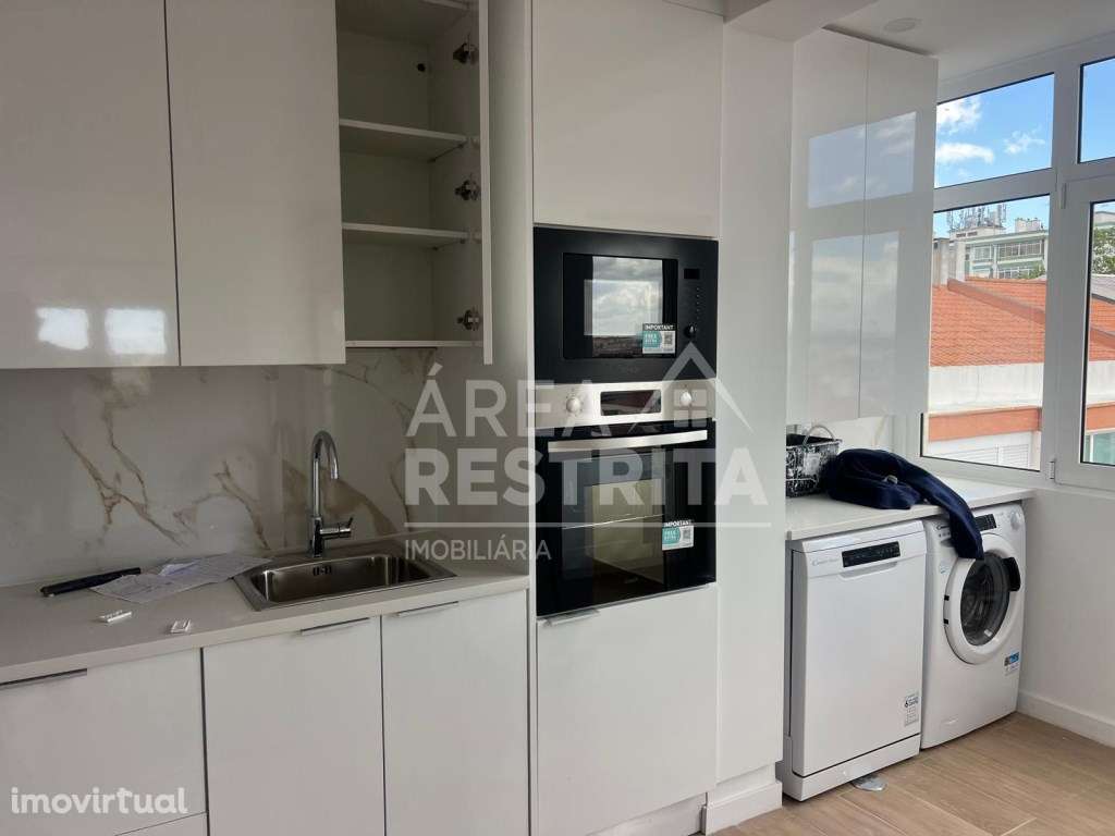 APARTAMENTO totalmente remodelado, Paivas, Amora - Grande imagem: 2/6