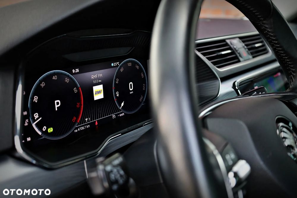 Skoda Superb 1.5 TSI Ambition DSG - 17