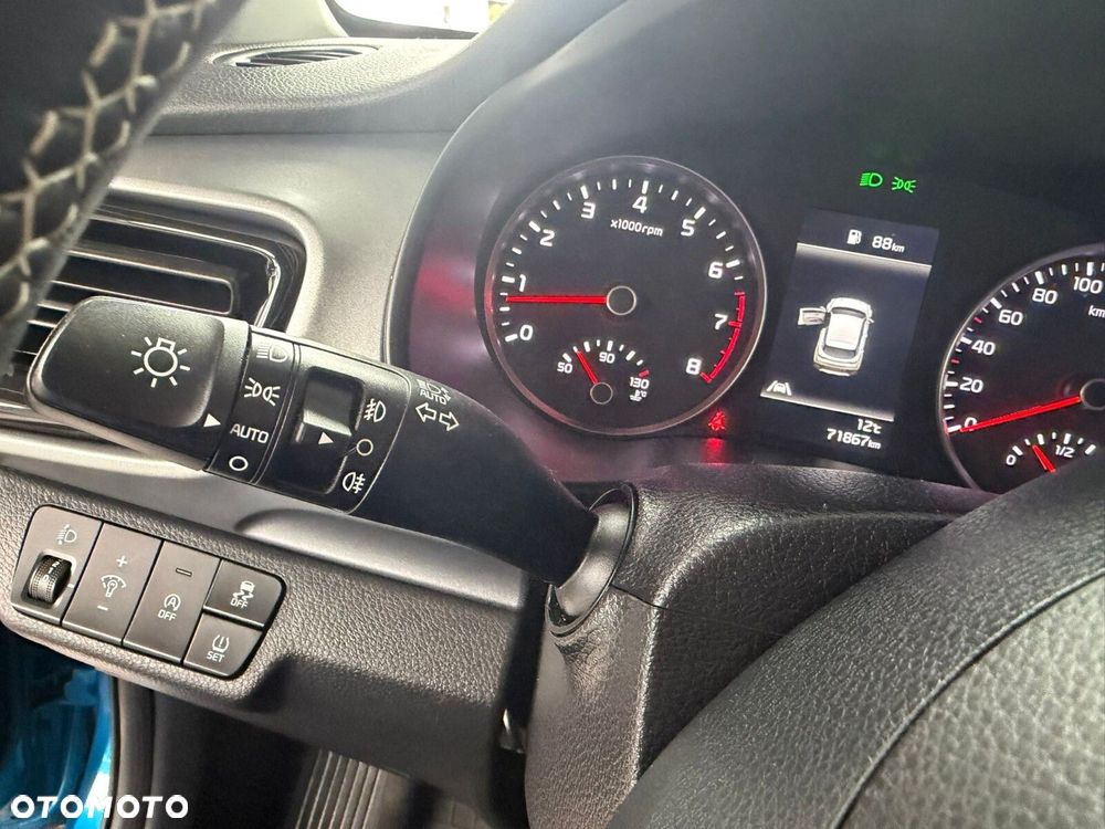 Kia Stonic - 23