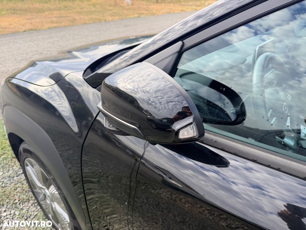Hyundai KONA Premium - 23