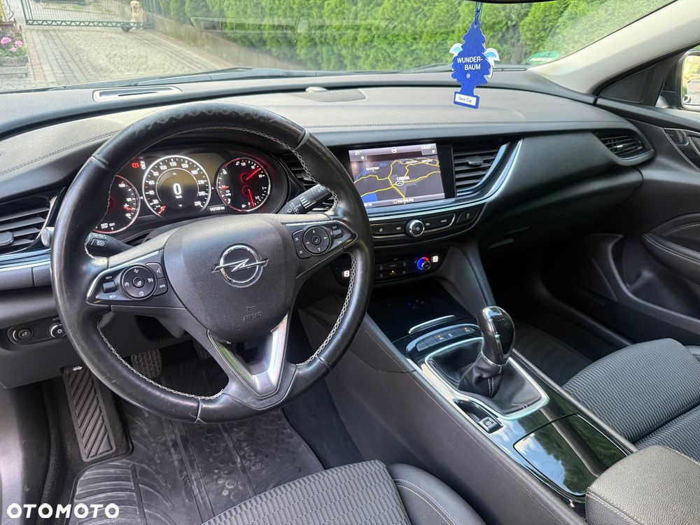 Opel Insignia - 22