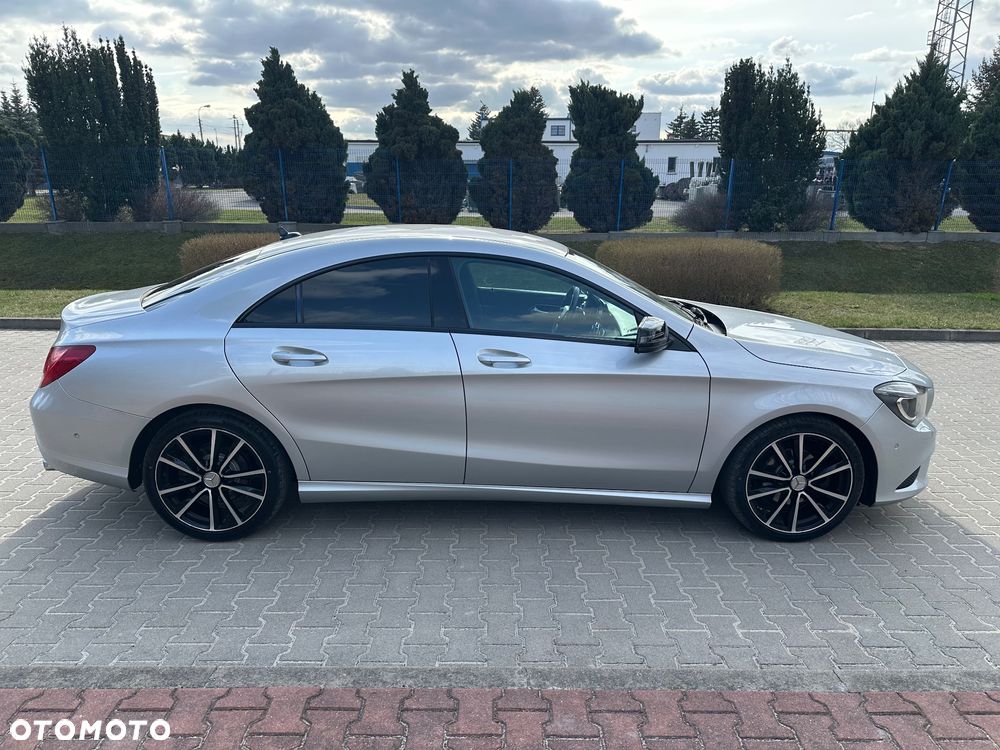 Mercedes-Benz CLA 180 UrbanStyle Edition - 7