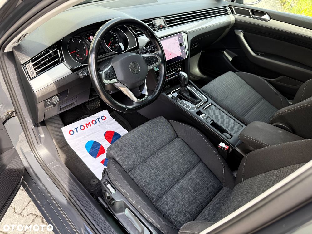 Volkswagen Passat 2.0 TDI SCR DSG Business - 13