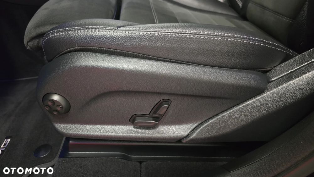 Mercedes-Benz GLC 300 de 4-Matic Business Edition - 14