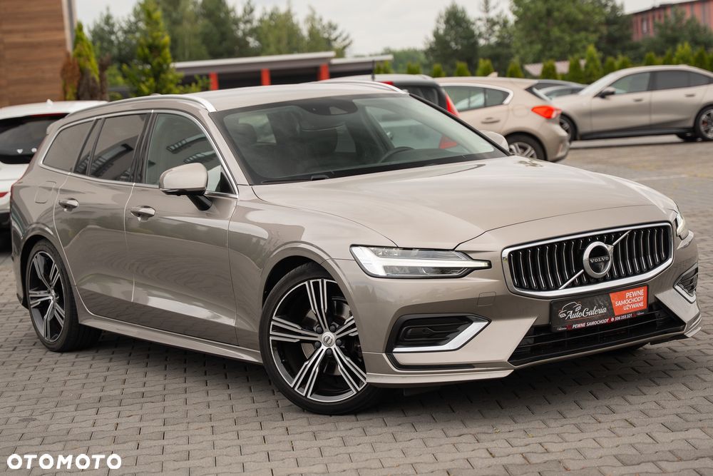 Volvo V60 D4 Drive-E R-Design Momentum - 4