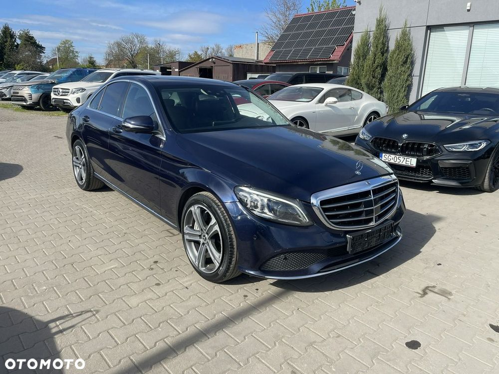 Mercedes-Benz Klasa C 300 d 4Matic 9G-TRONIC Exclusive - 2