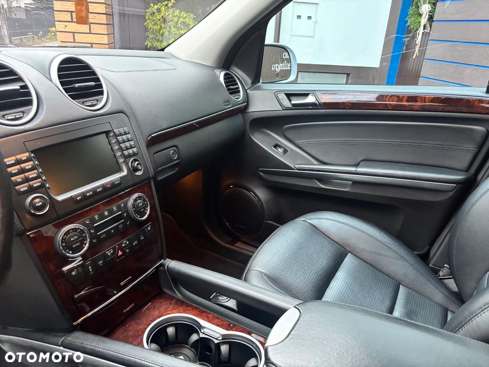 Mercedes-Benz ML 63 AMG 4-Matic - 20