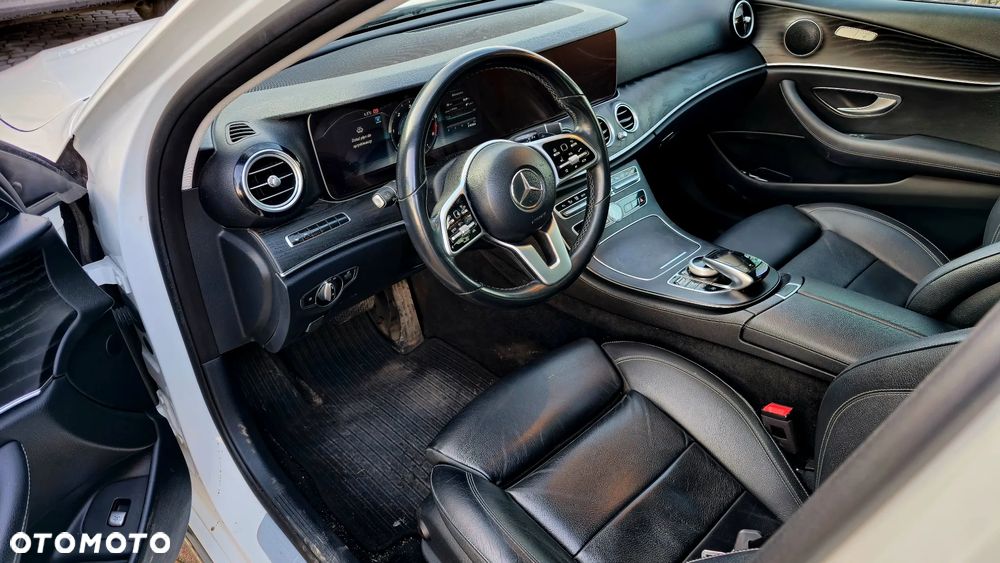 Mercedes-Benz Klasa E 400 d 4-Matic 9G-TRONIC - 5