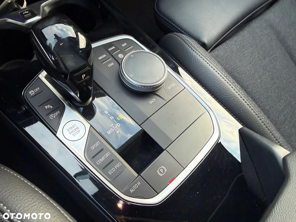 BMW Seria 1 118i Sport Line - 31