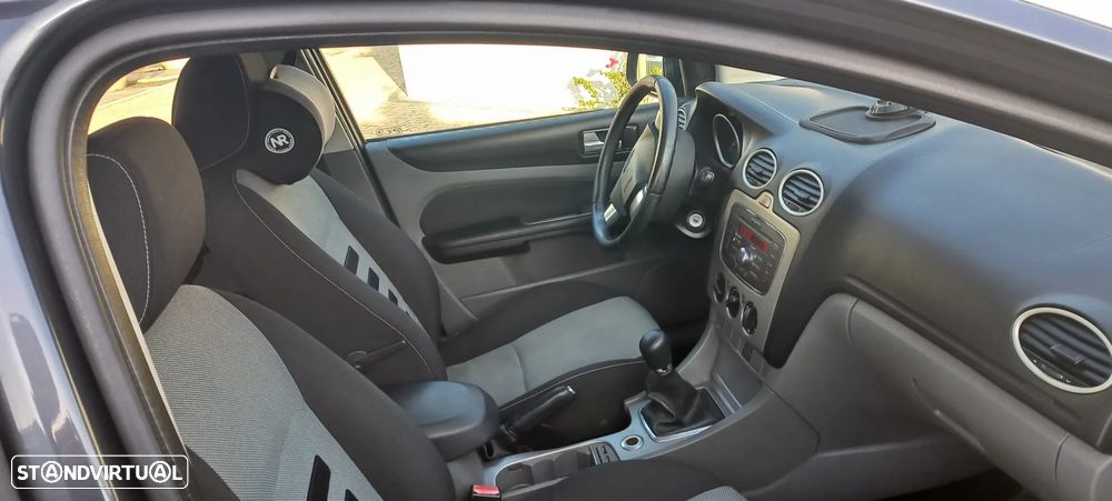 Ford Focus SW 1.4 16V Trend - 4