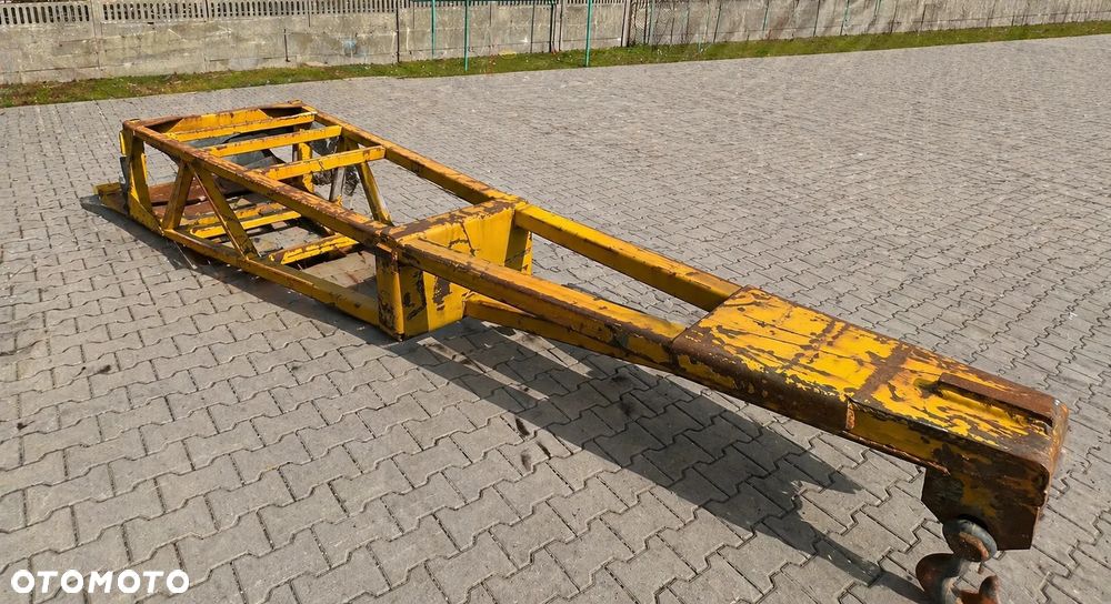 WYSIĘGNIK ŻURAW INVICTA ŁADOWARKA WYŚIĘGNIK