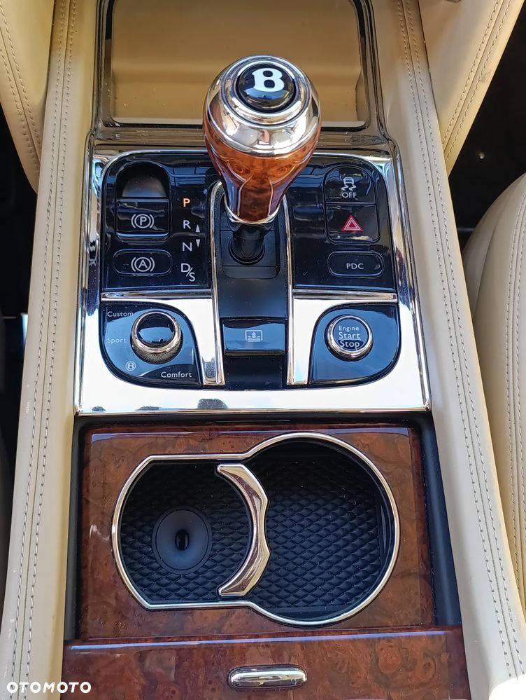 Bentley Mulsanne - 12