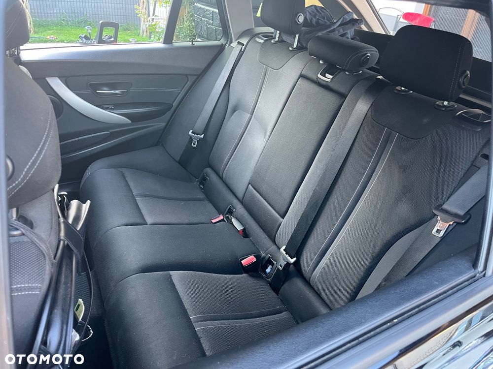 BMW Seria 3 - 17