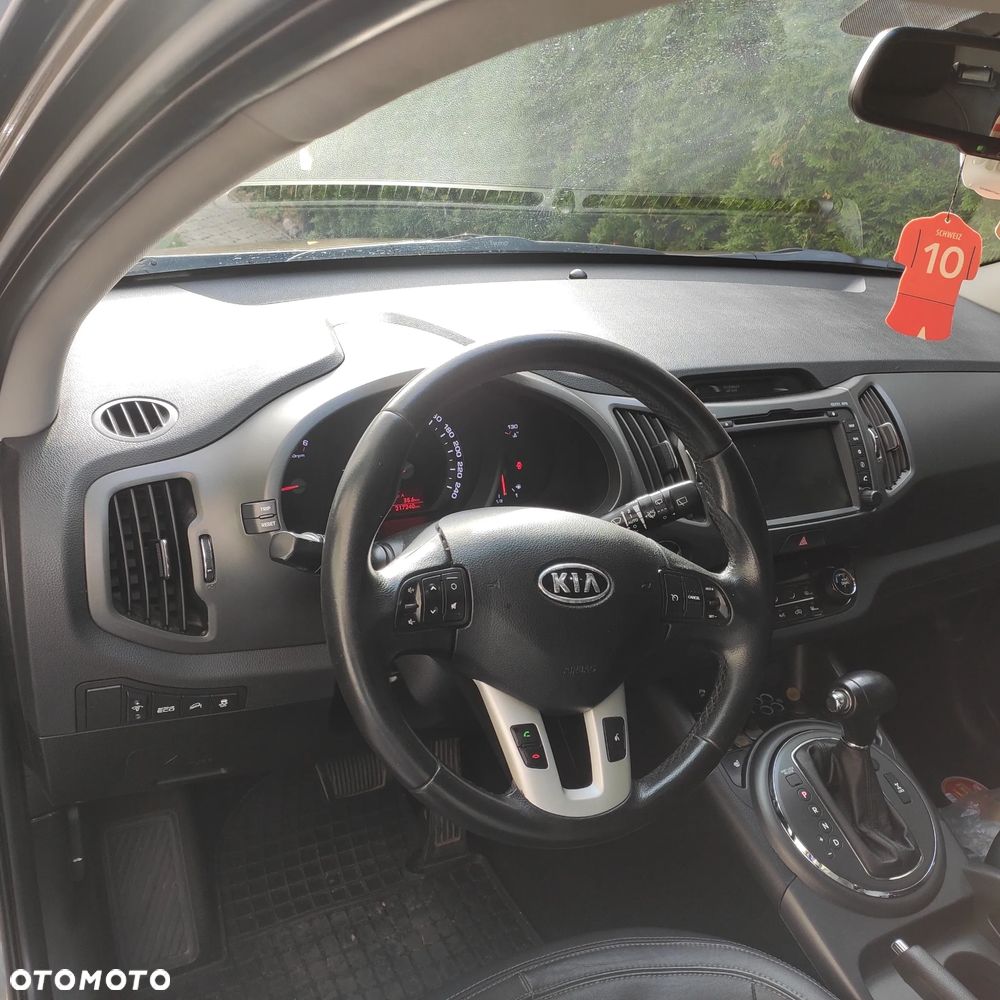Kia Sportage 2.0 CRDI XL - 11