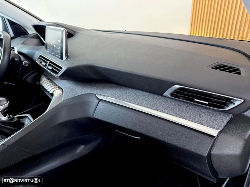 Peugeot 3008 1.6 BlueHDi GT Line - 32