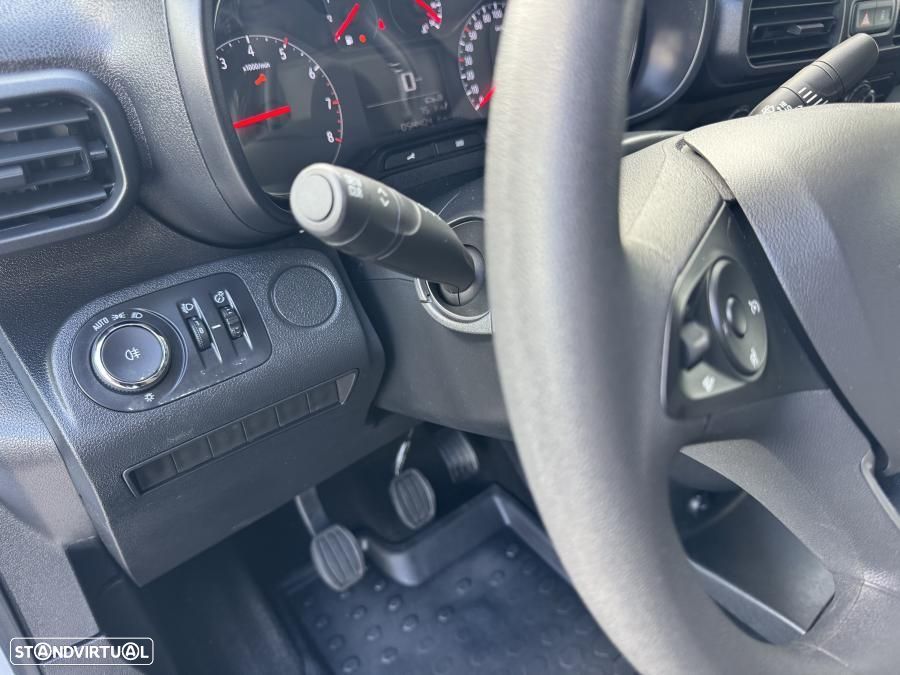 Opel Combo 1.5 CDTi 102cv L1H1 Enjoy 3 Lug. c/IVA DEDUTÍVEL - 12