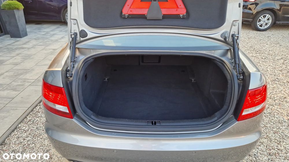 Audi A6 Limousine 2.4 - 29