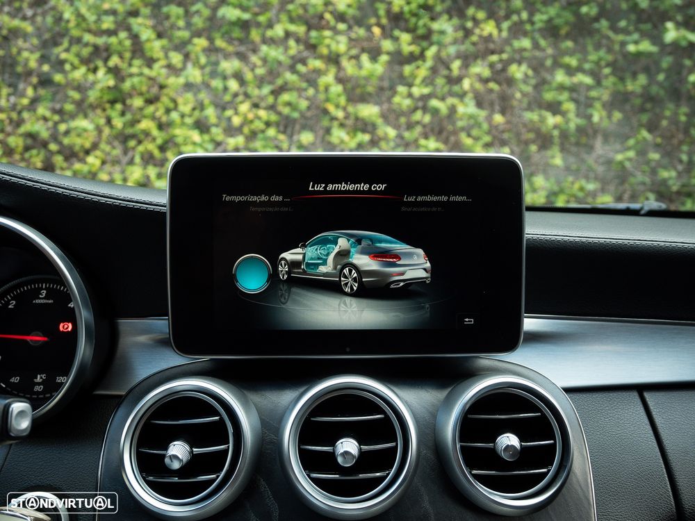 Mercedes-Benz C 220 d 9G-TRONIC AMG Line - 52