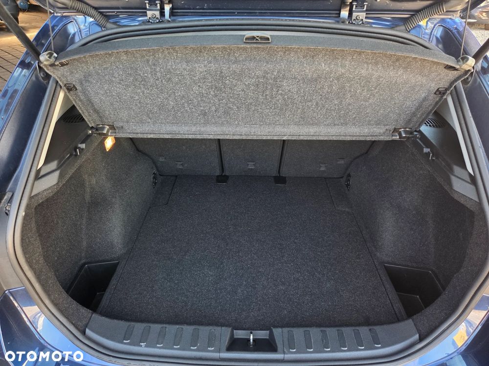 BMW X1 xDrive18d xLine - 10