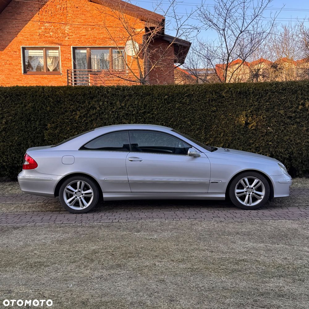 Mercedes-Benz CLK - 5