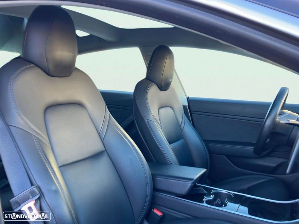 Tesla Model 3 Long-Range Dual Motor AWD - 17