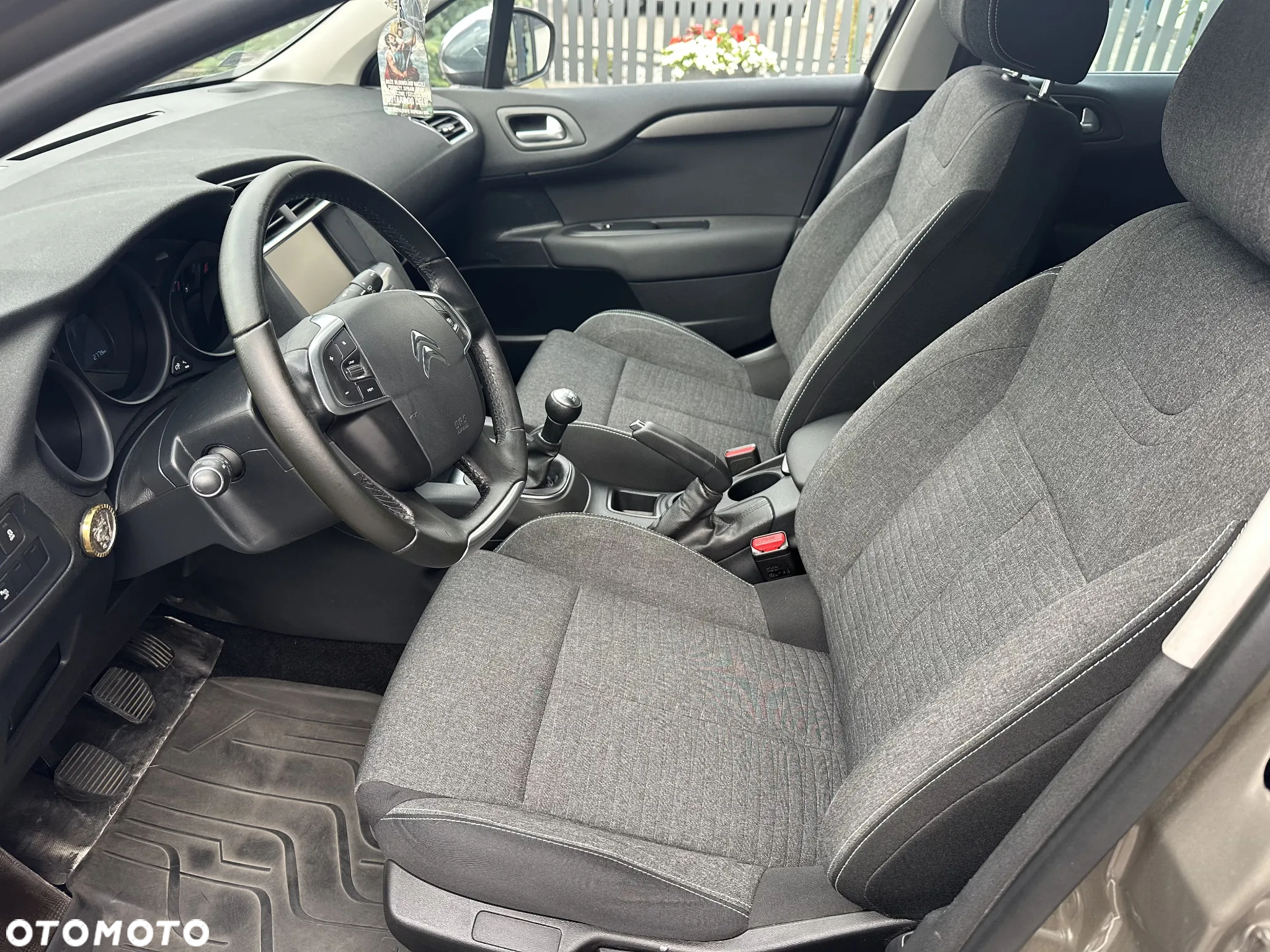 Citroën C4 1.2 PureTech MoreLife - 12