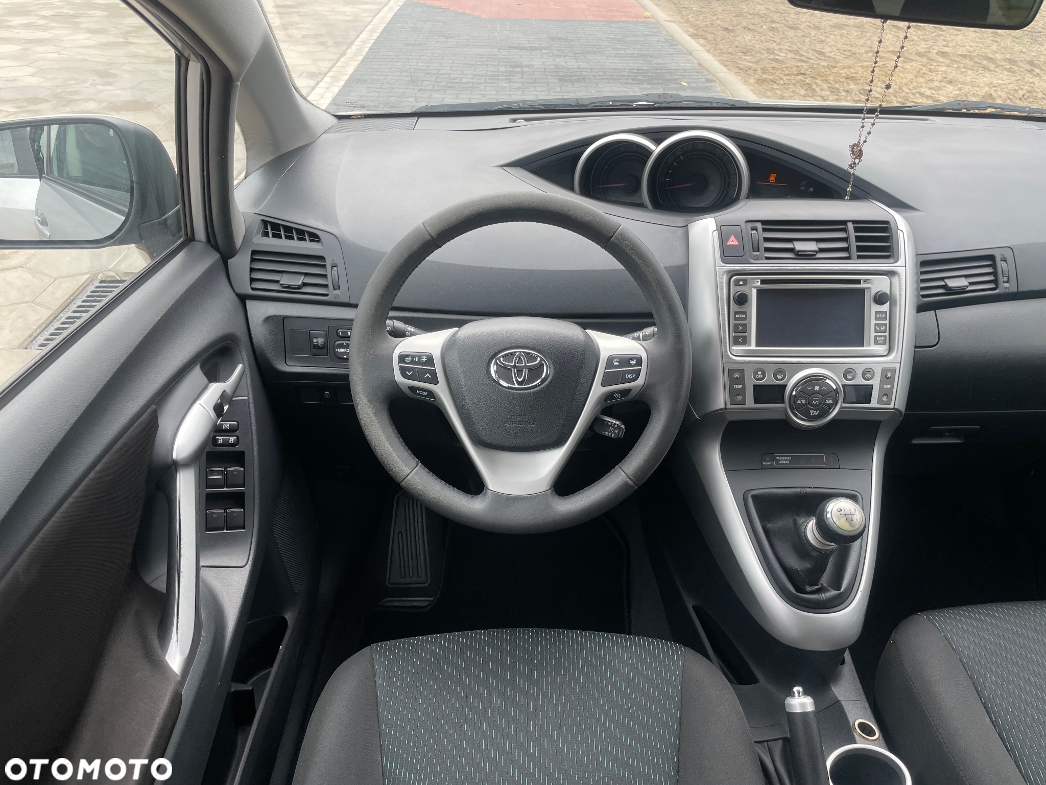 Toyota Verso 2.0 D-4D Premium 7os - 9