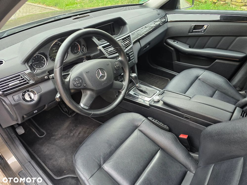 Mercedes-Benz Klasa E 250 CDI DPF BlueEFFICIENCY Automatik Avantgarde - 9