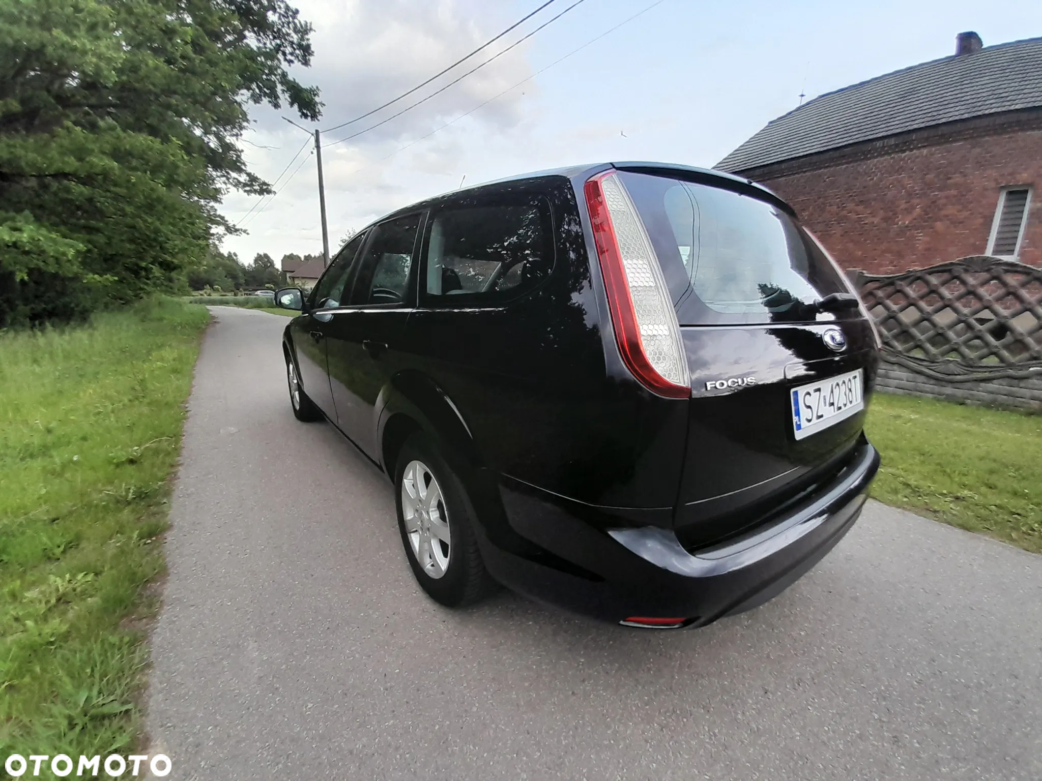 Ford Focus 1.4 16V Trend - 11