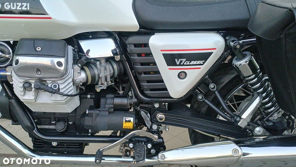 Moto Guzzi V7 - 7