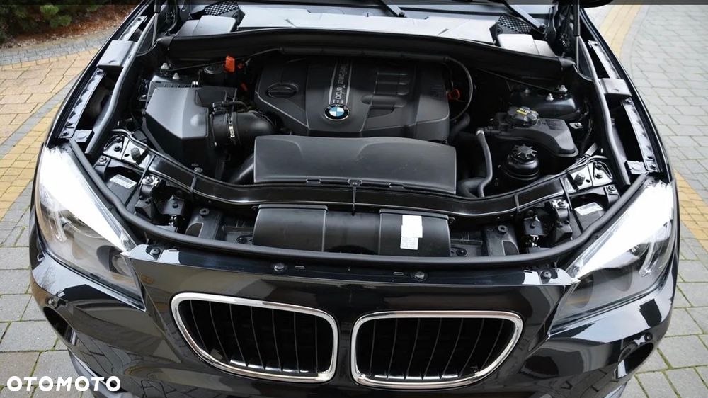 BMW X1 sDrive18d Sport Line - 13