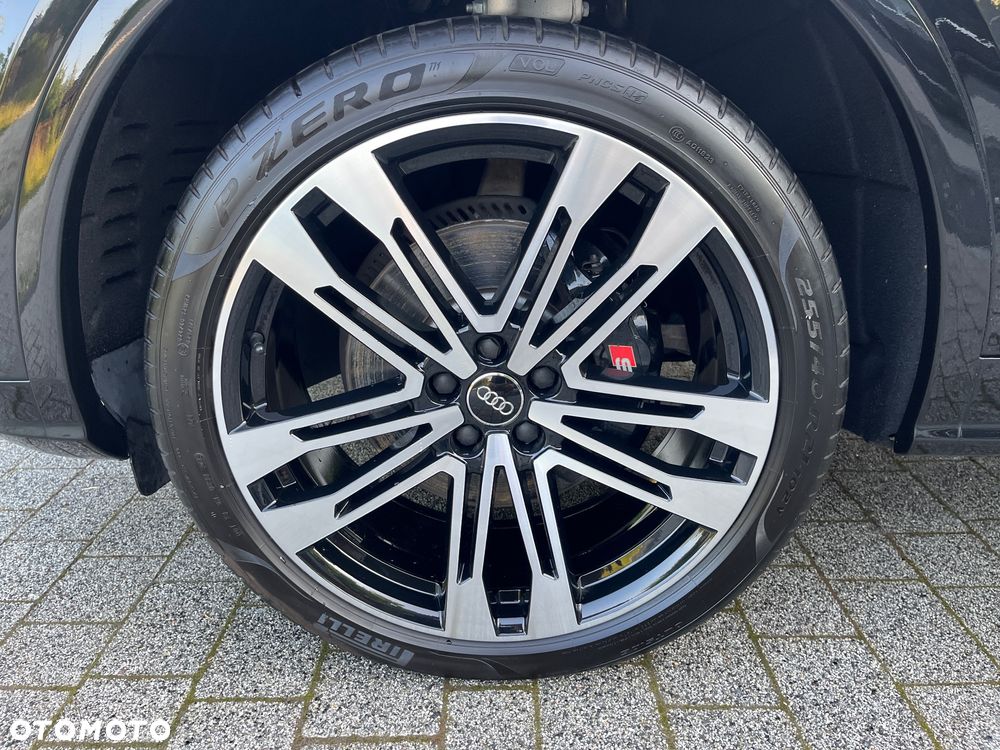 Audi SQ5 - 12