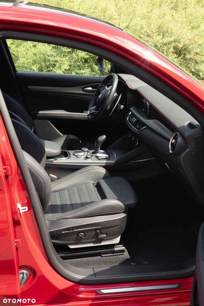 Alfa Romeo Stelvio 2.0 Turbo Tributo Italiano Q4 - 21