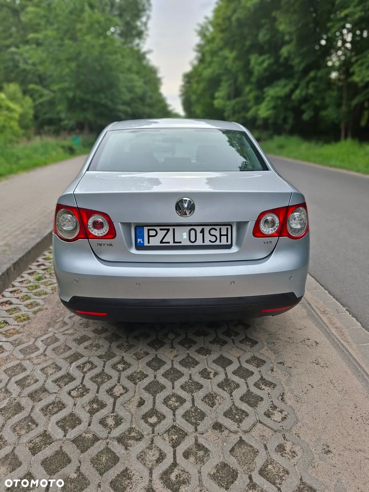 Volkswagen Jetta 1.9 TDI Comfortline - 9