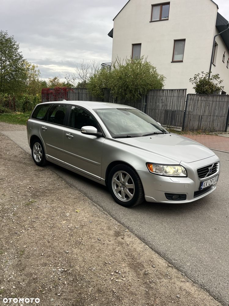 Volvo V50