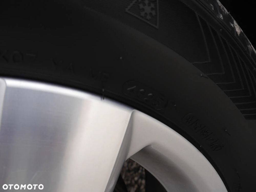 Volkswagen Tiguan 2.0 TDI DPF 4Motion BlueMotion Technology Cup Sport & Style - 23