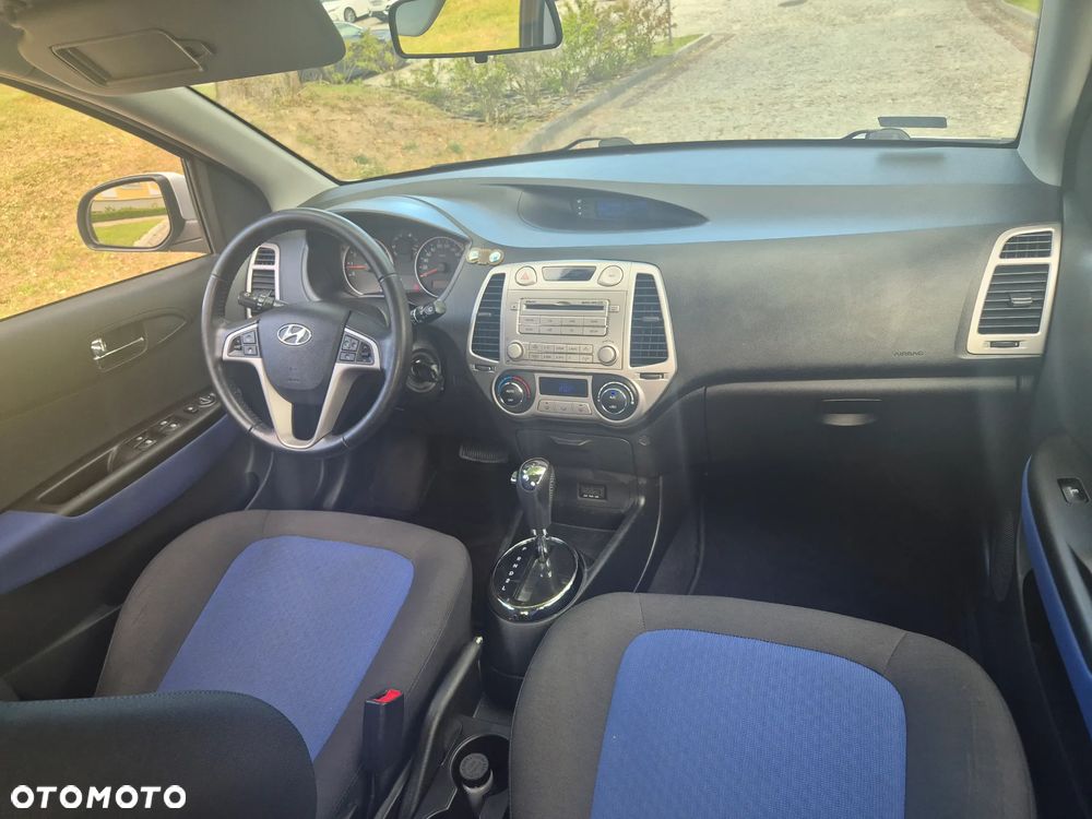 Hyundai i20 1.4 Automatik Comfort - 9