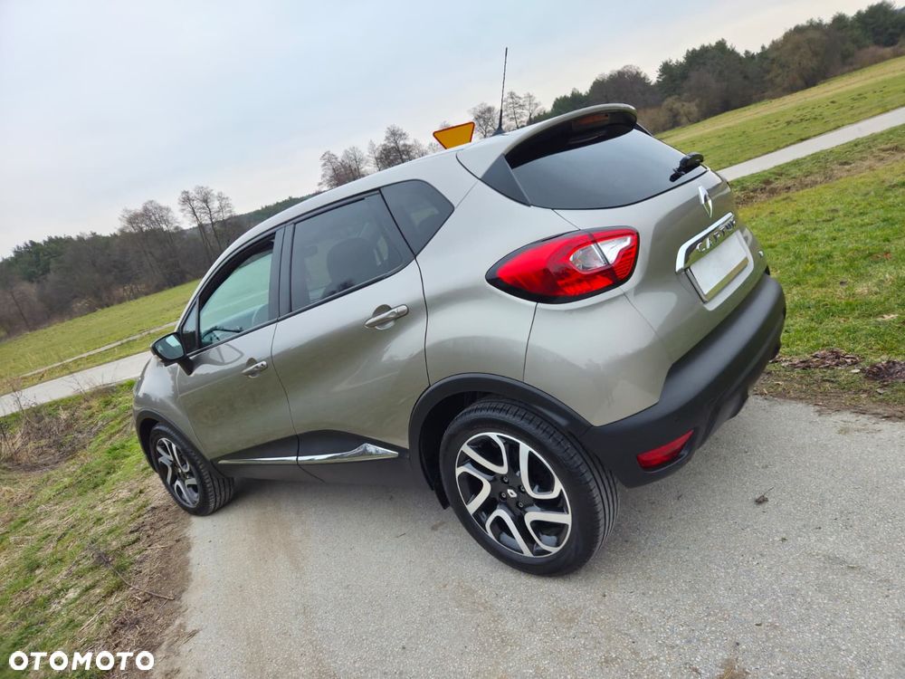 Renault Captur 1.2 TCe Helly Hansen EDC - 9