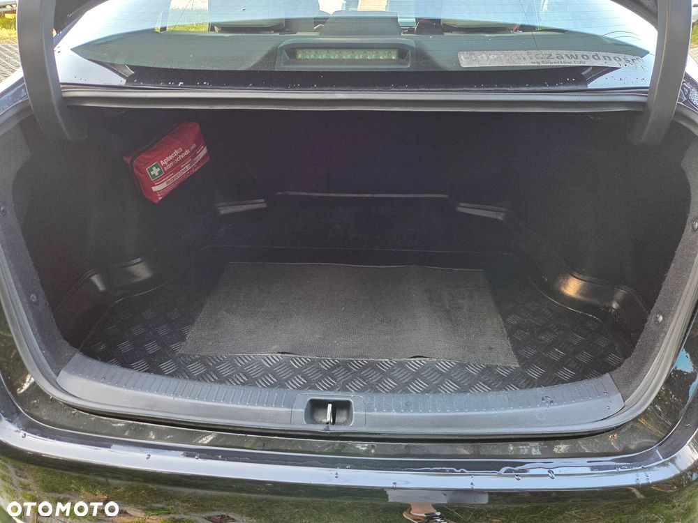 Toyota Corolla 1.6 Comfort - 16