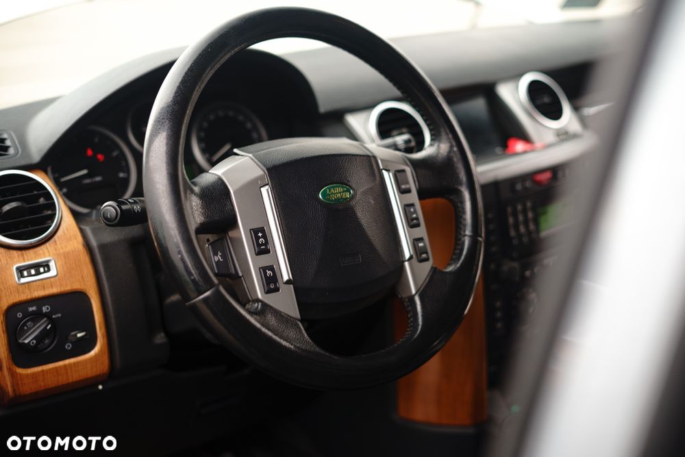 Land Rover Discovery 2.7D V6 HSE - 12