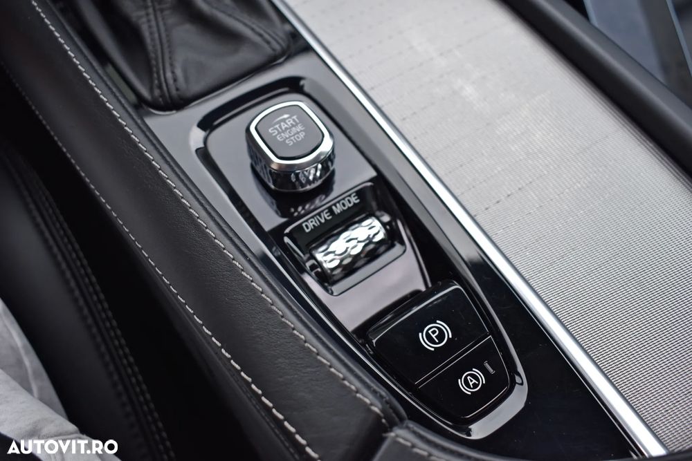 Volvo XC 90 D5 AWD Geartronic Inscription - 17