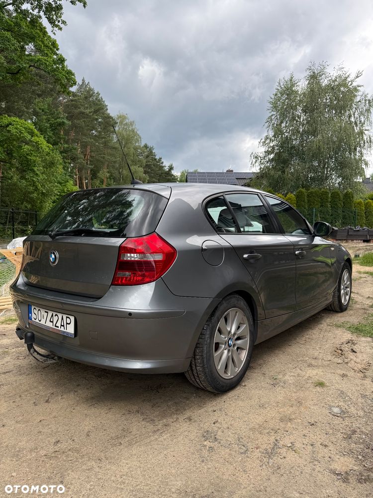 BMW Seria 1 118d DPF - 6